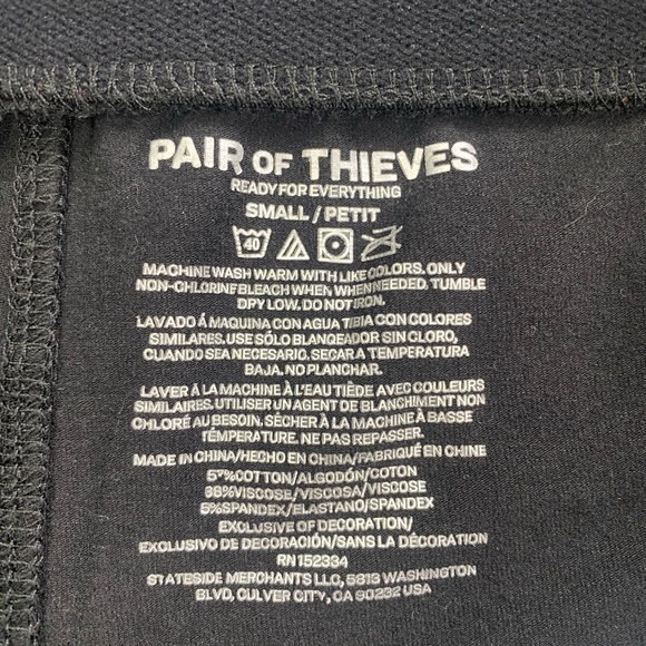 PAIR OF THIEVES solid black shorts p27-19 - Picture 3 of 7